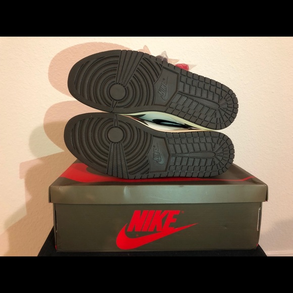 Air Jordan Cactus Jack 1 Athletic Shoes